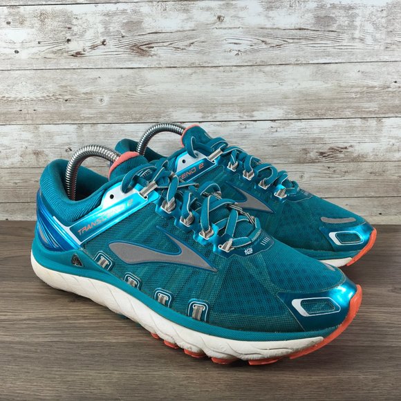 brooks transcend 2 women's